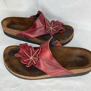 Naot red flower sandal